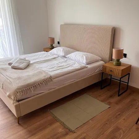 Apartment Tatrini